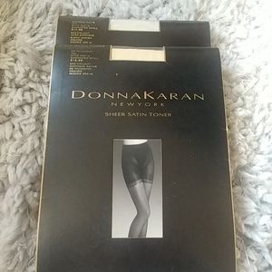 Donna Karan Satin  Toner hose